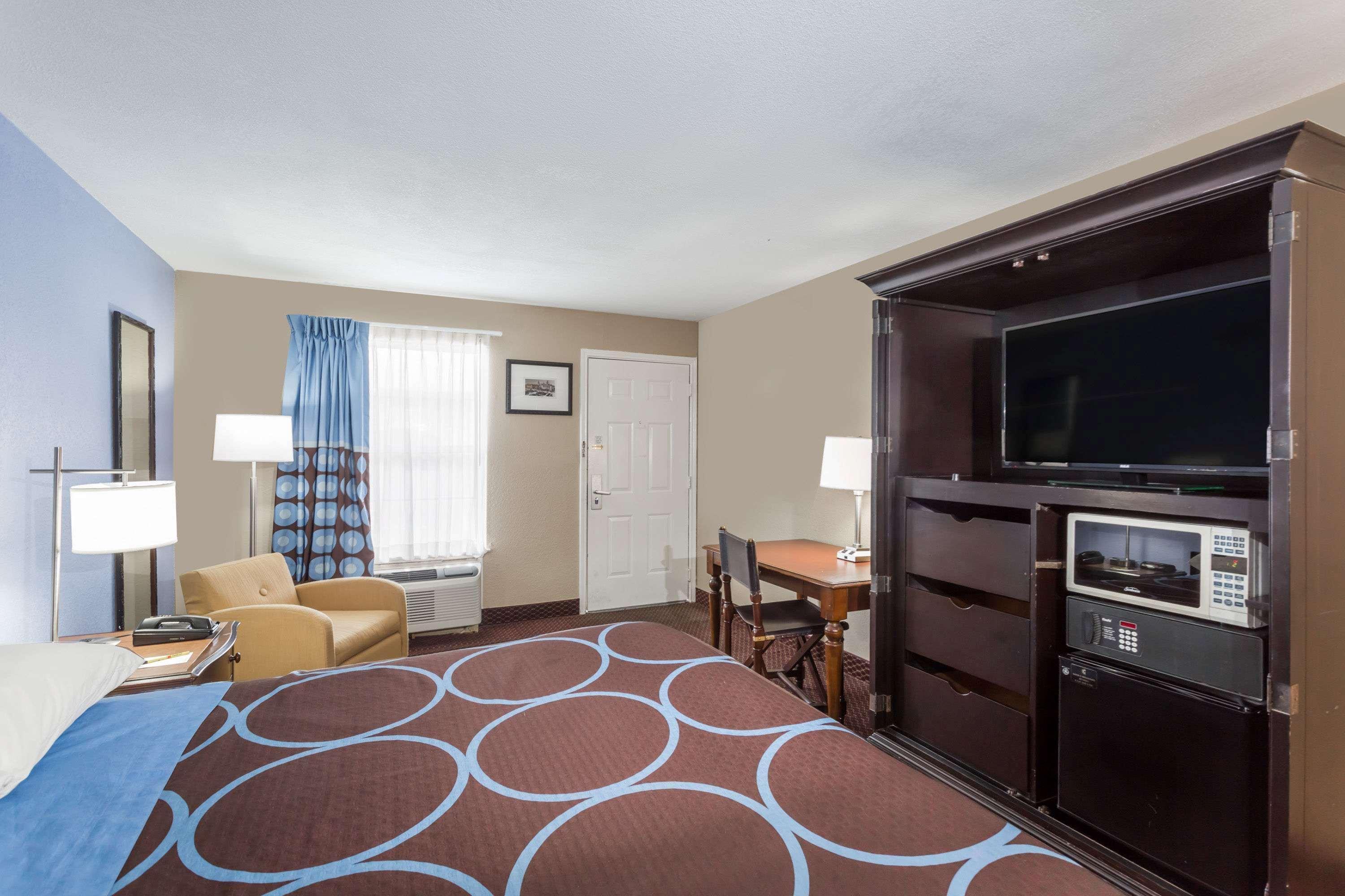 Super 8 By Wyndham Foley Motel Ngoại thất bức ảnh